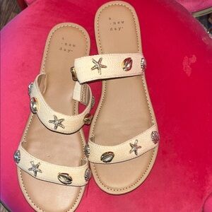 Beachy Seashell Slide Sandals
